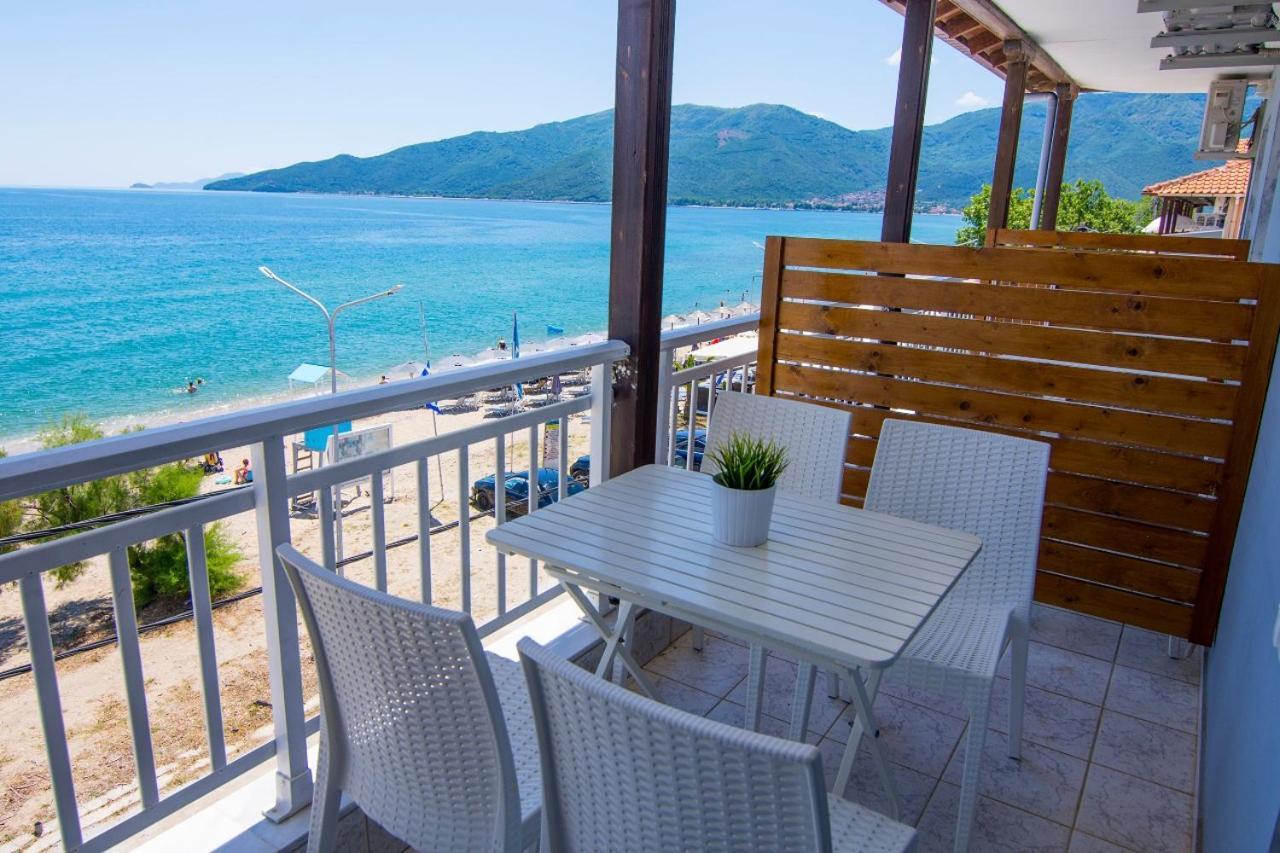 Philoxenia Beach Apartment *
